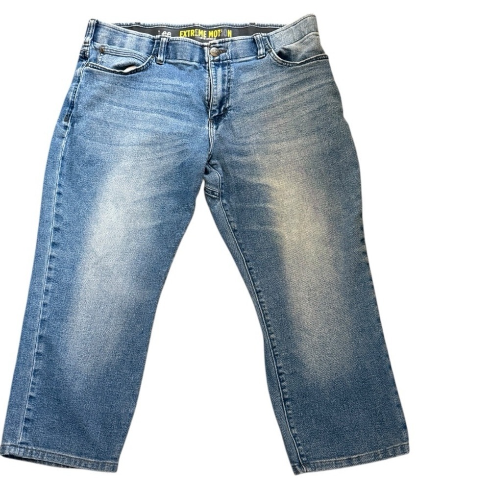 Lee Extreme Motion Straight Leg Blue Jeans Men’s 46x28 Stretch Denim
